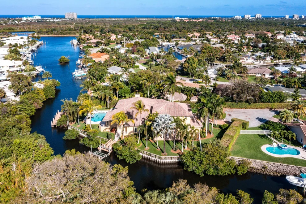 Unit for sale at 14211 Little Cypress Circle, Palm Beach Gardens, FL 33410