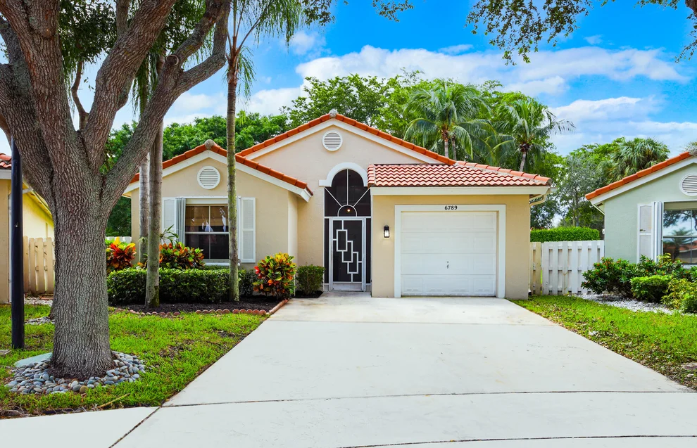 Unit for sale at 6789 Green Island Circle, Lake Worth, FL 33463