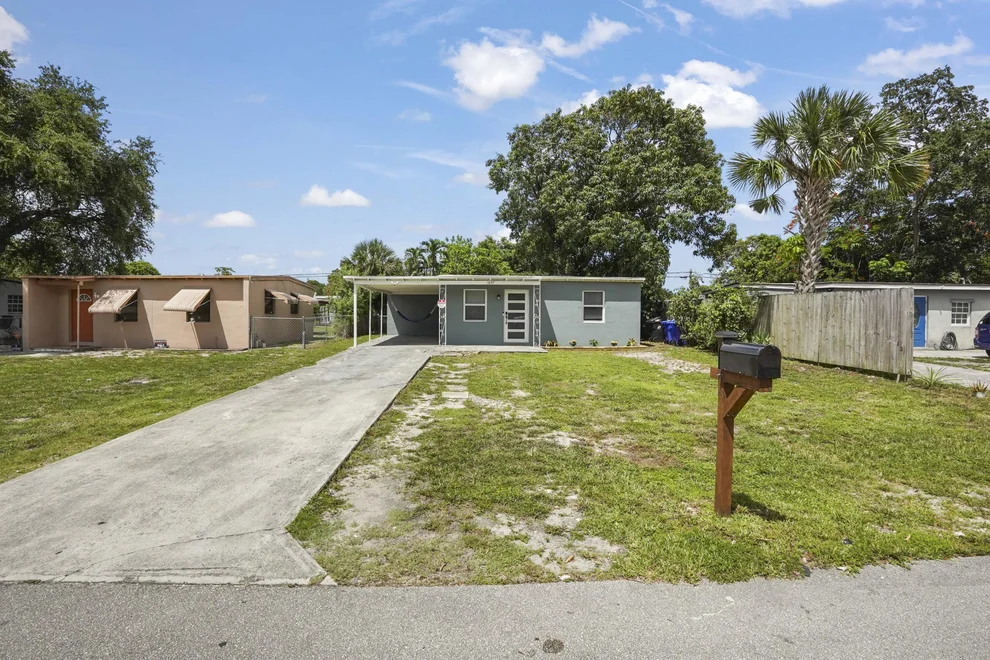Unit for sale at 1657 Lauderdale Manor Drive, Fort Lauderdale, FL 33311