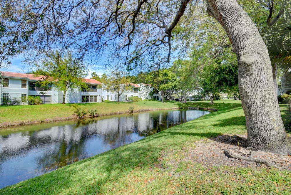 Unit for sale at 6141 Old Court Road, Boca Raton, FL 33433
