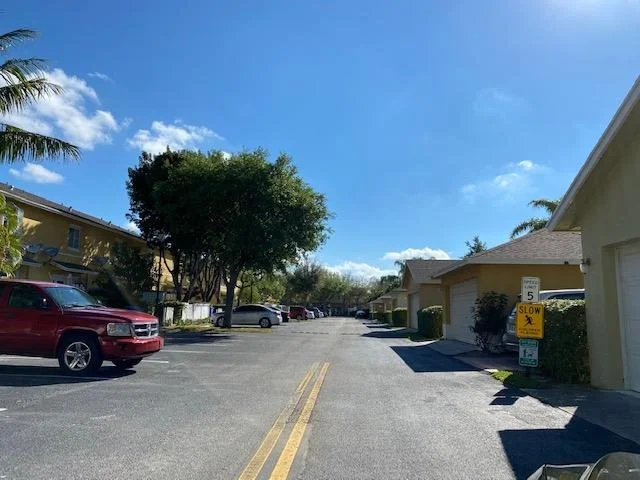 Unit for sale at 422 W Bloxham Street, Lantana, FL 33462