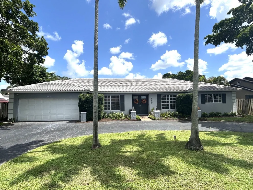 Unit for sale at 560 S LAKE DASHA Drive, Plantation, FL 33324
