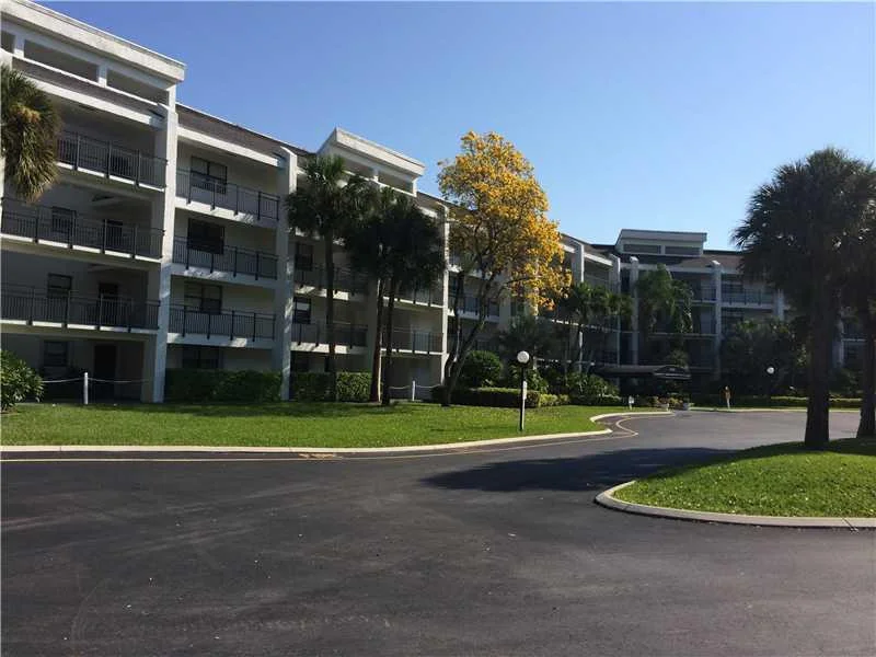 Unit for sale at 16051 Blatt Boulevard, Weston, FL 33326