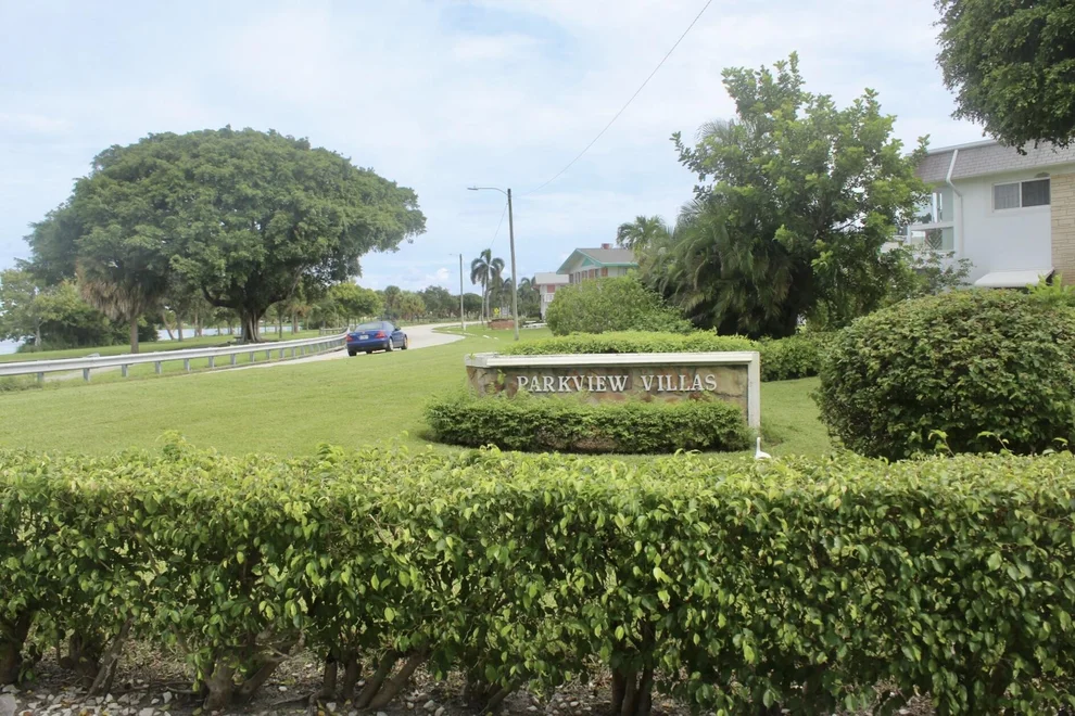 Unit for sale at 2440 Lake Osborne Drive, Lake Worth Beach, FL 33461