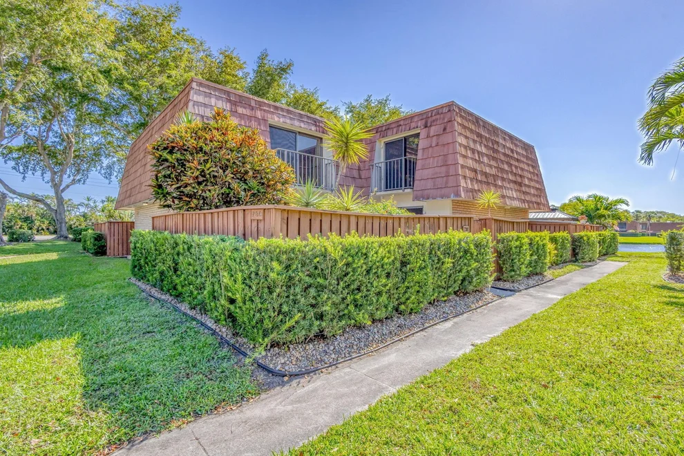 Unit for sale at 736 Buttonwood Lane, Boynton Beach, FL 33436