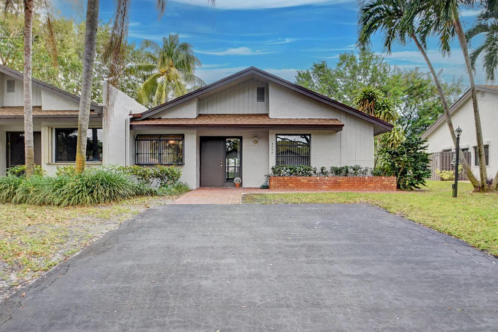 Unit for sale at 3735 Arelia Drive, Delray Beach, FL 33445