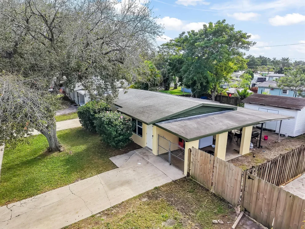 Unit for sale at 5630 SW 36 Court, Davie, FL 33314