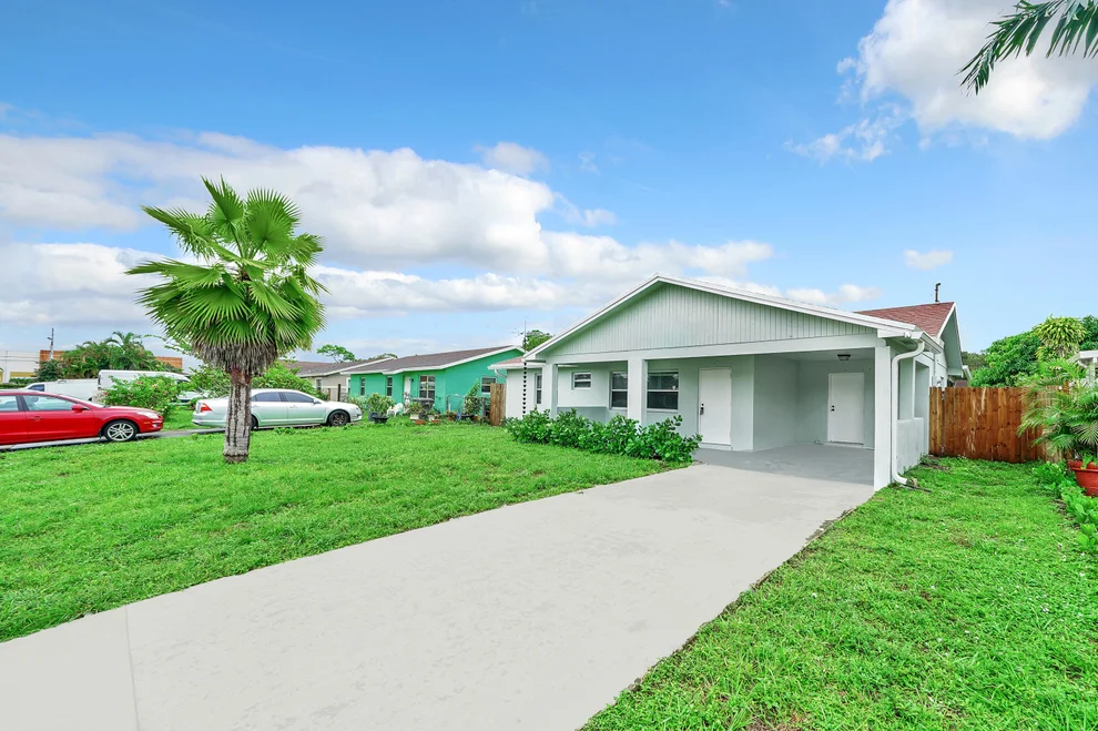 Unit for sale at 5074 Pinebreeze Court, West Palm Beach, FL 33415