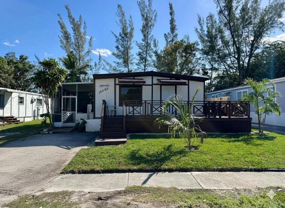 Unit for sale at 10490 Marina Way, Boca Raton, FL 33428