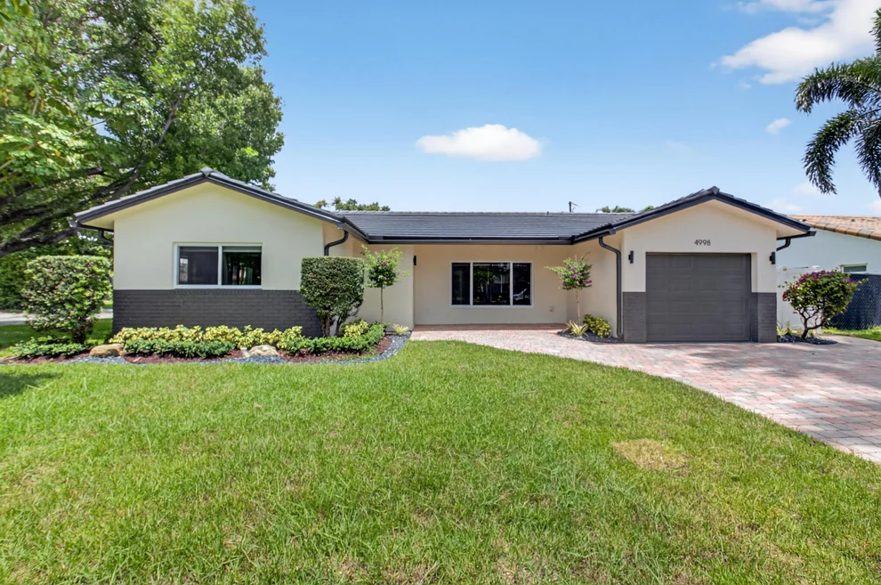 Unit for sale at 4998 NW 4th Avenue, Boca Raton, FL 33431