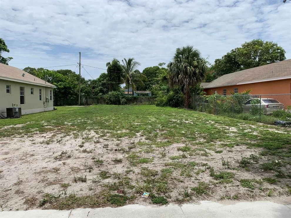 Unit for sale at 626 33rd Street, West Palm Beach, FL 33407
