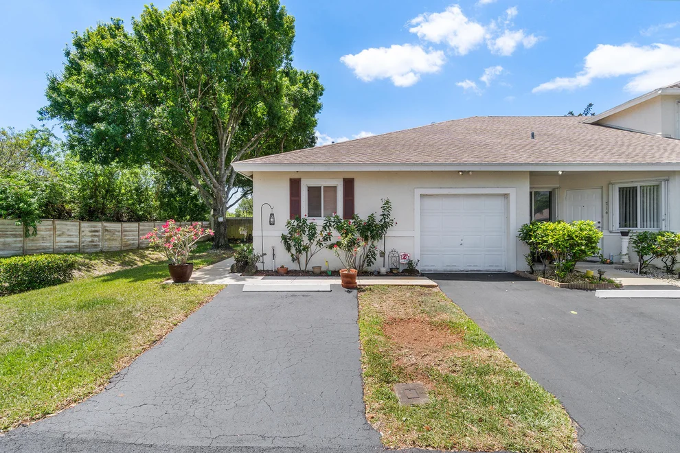 Unit for sale at 710 NW 42 Place, Deerfield Beach, FL 33064