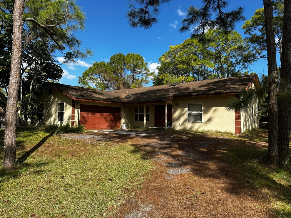 Unit for sale at 11513 47th Road N, The Acreage, FL 33411
