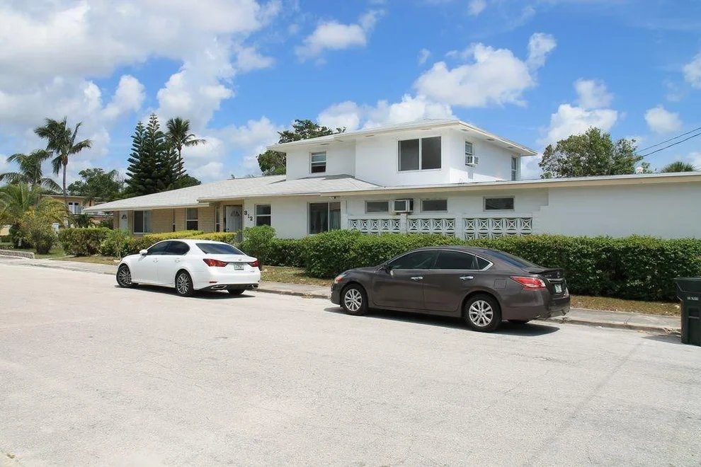Unit for sale at 312 N 9th Avenue, Lake Worth Beach, FL 33460