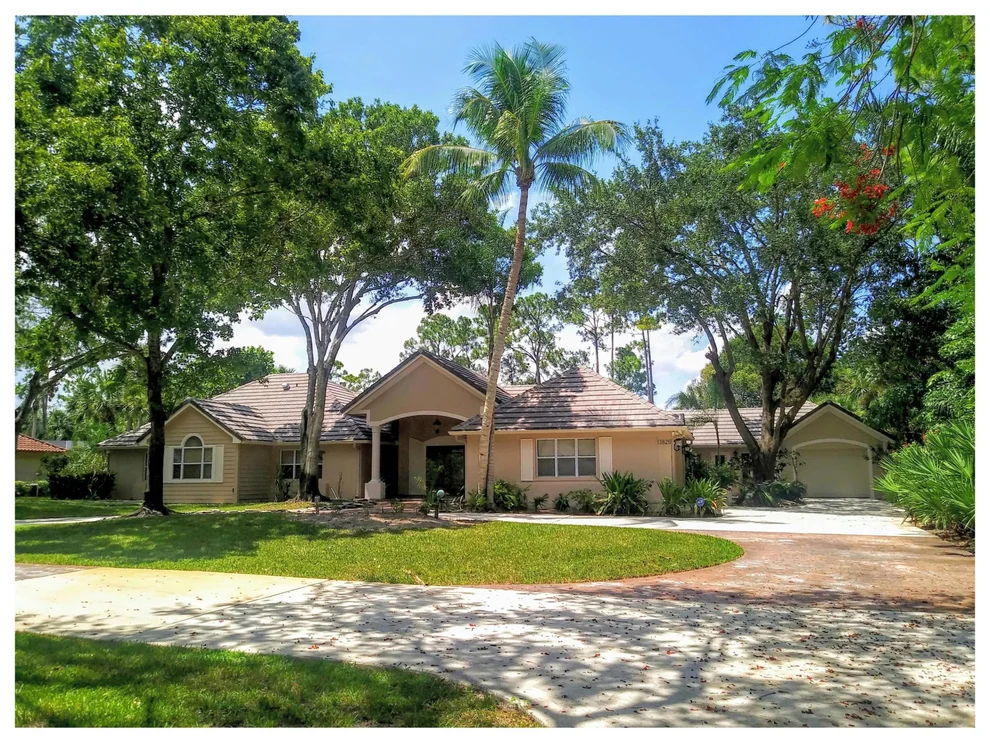 Unit for sale at 13825 Greentree Trail, Wellington, FL 33414