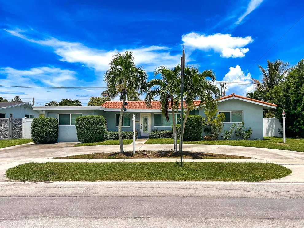 Unit for sale at 28 SW 9th Avenue, Boca Raton, FL 33486