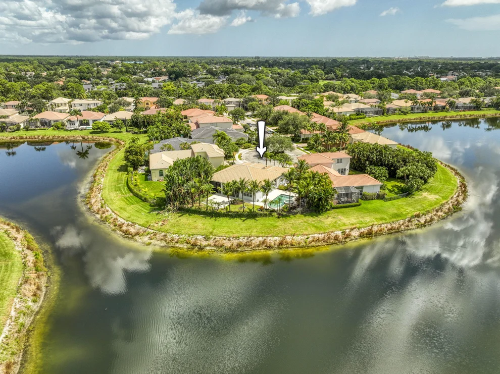 Unit for sale at 113 La Vida Court, Palm Beach Gardens, FL 33418