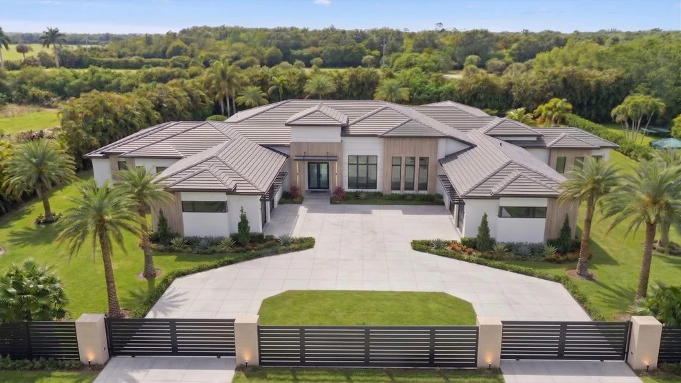Unit for sale at 3905 Fieldview Way, Wellington, FL 33414