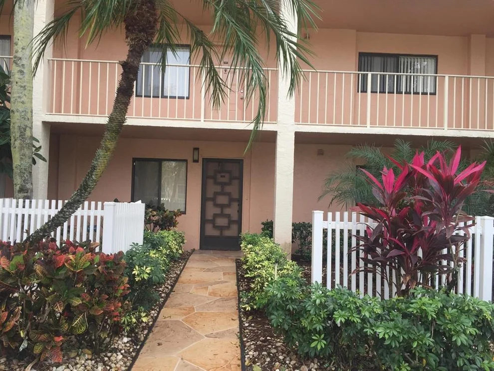 Unit for sale at 7290 Ashford Place, Delray Beach, FL 33446