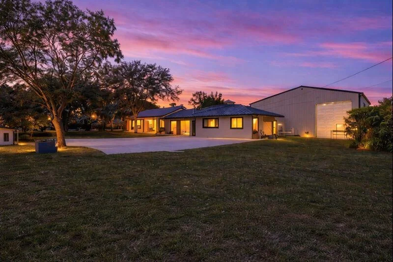 Unit for sale at 17975 89th Place N, The Acreage, FL 33470