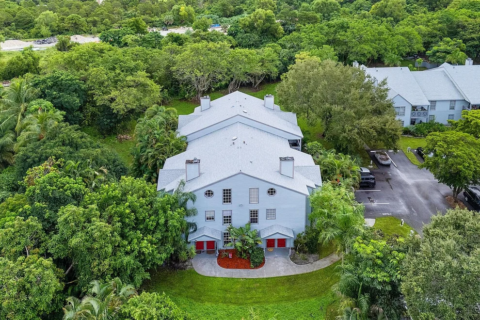 Unit for sale at 5063 Heatherhill Lane, Boca Raton, FL 33486