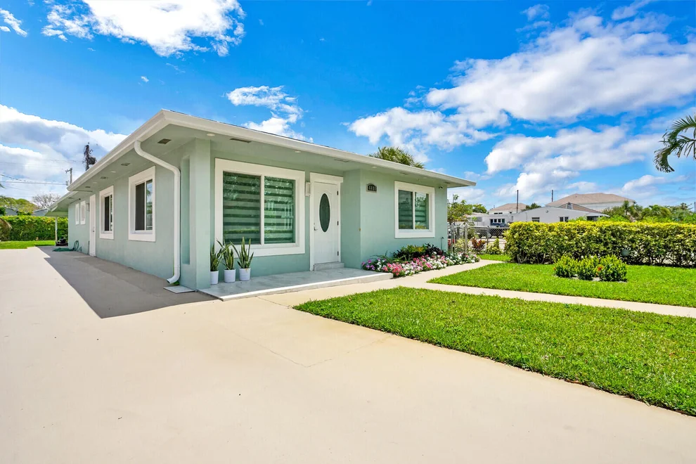 Unit for sale at 4400 Garden Avenue, West Palm Beach, FL 33405