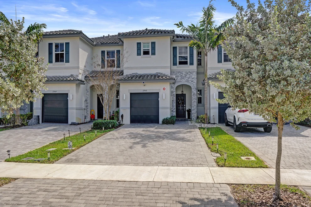 Unit for sale at 11966 NW 47th Manor, Coral Springs, FL 33076