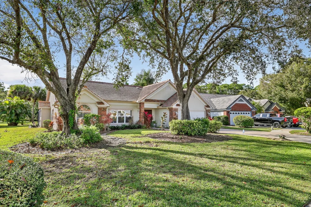 Unit for sale at 408 SW Sycamore Cove, Port St Lucie, FL 34986