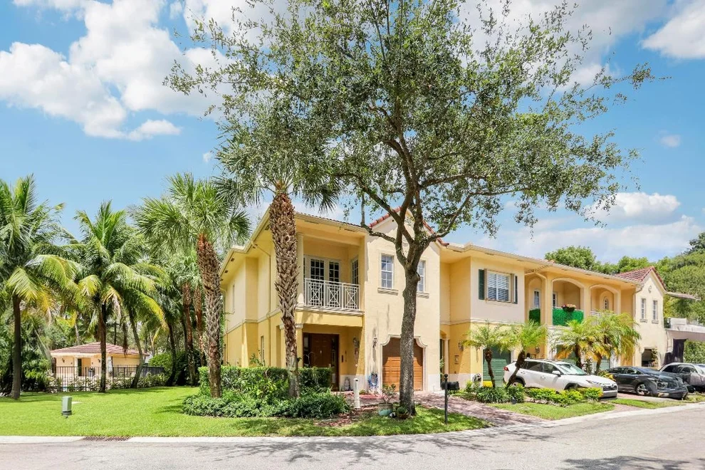 Unit for sale at 102 Via Emilia, Royal Palm Beach, FL 33411