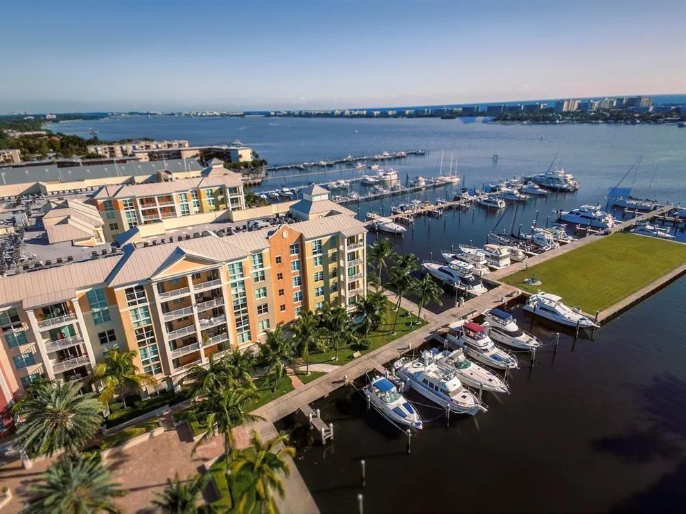 Unit for sale at 806 E Windward Way, Lantana, FL 33462