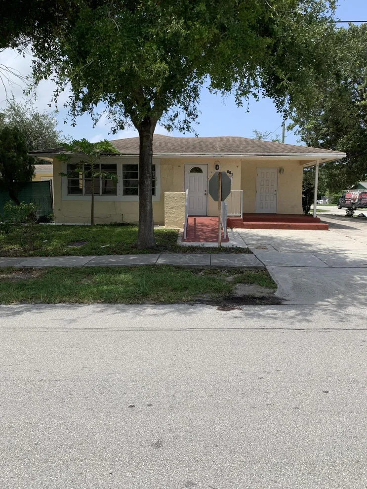 Unit for sale at 601 NW 2nd Street, Delray Beach, FL 33444