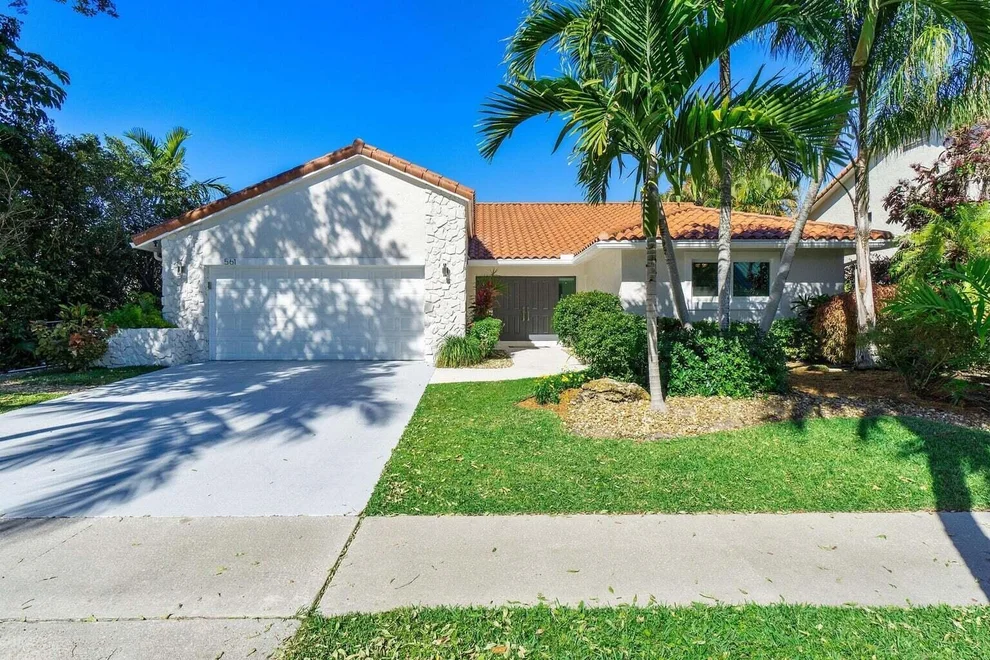 Unit for sale at 561 SW 15th Street, Boca Raton, FL 33432