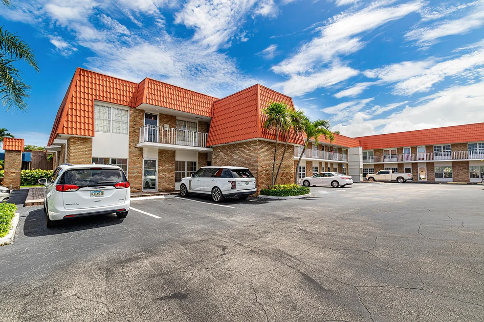 Unit for sale at 721 Us Highway 1, North Palm Beach, FL 33408