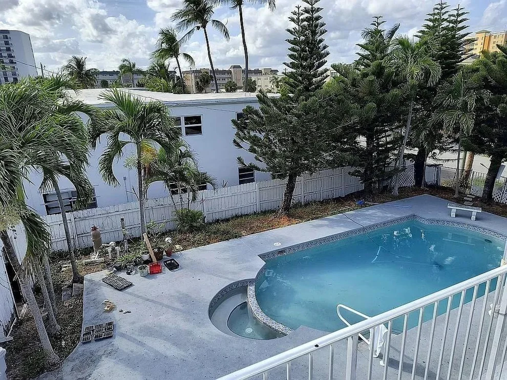 Unit for sale at 3220 NE 7th Place, Pompano Beach, FL 33062