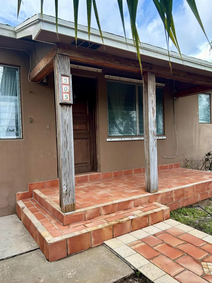 Unit for sale at 303 Cornell Drive, Lake Worth Beach, FL 33460