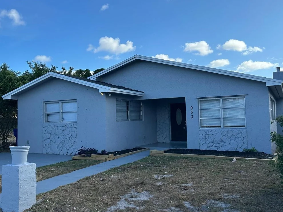 Unit for sale at 933 W 10th Street, Riviera Beach, FL 33404