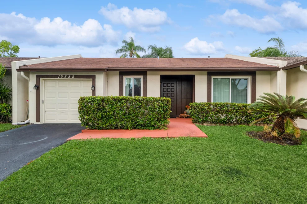 Unit for sale at 15888 Laurel Oak Circle, Delray Beach, FL 33484