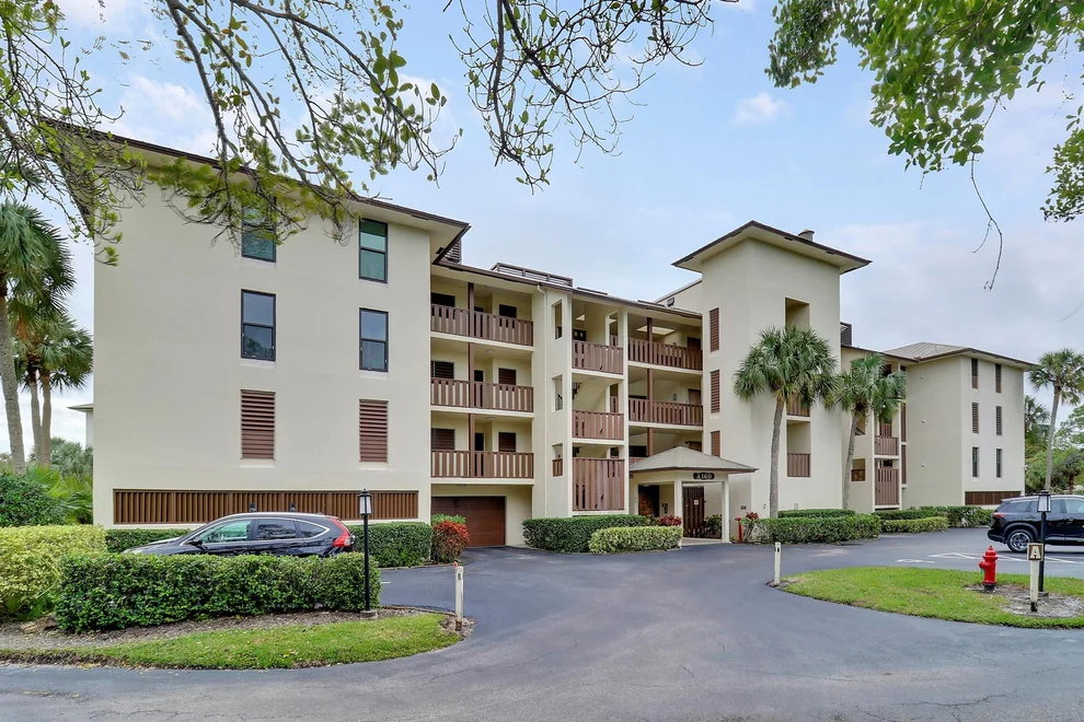 Unit for sale at 160 SE St Lucie Blvd, Stuart, FL 34996