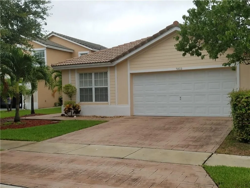 Unit for sale at 7433 NW 70th Avenue, Parkland, FL 33067