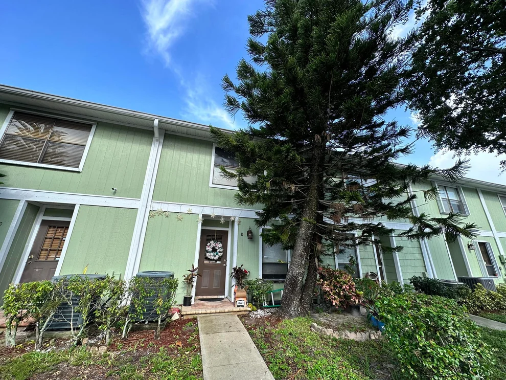 Unit for sale at 814 Hill Drive, West Palm Beach, FL 33415