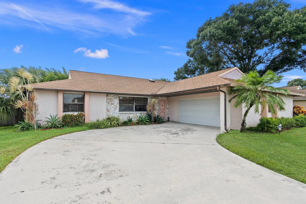 Unit for sale at 2562 SW Cameo Boulevard, Port St Lucie, FL 34953