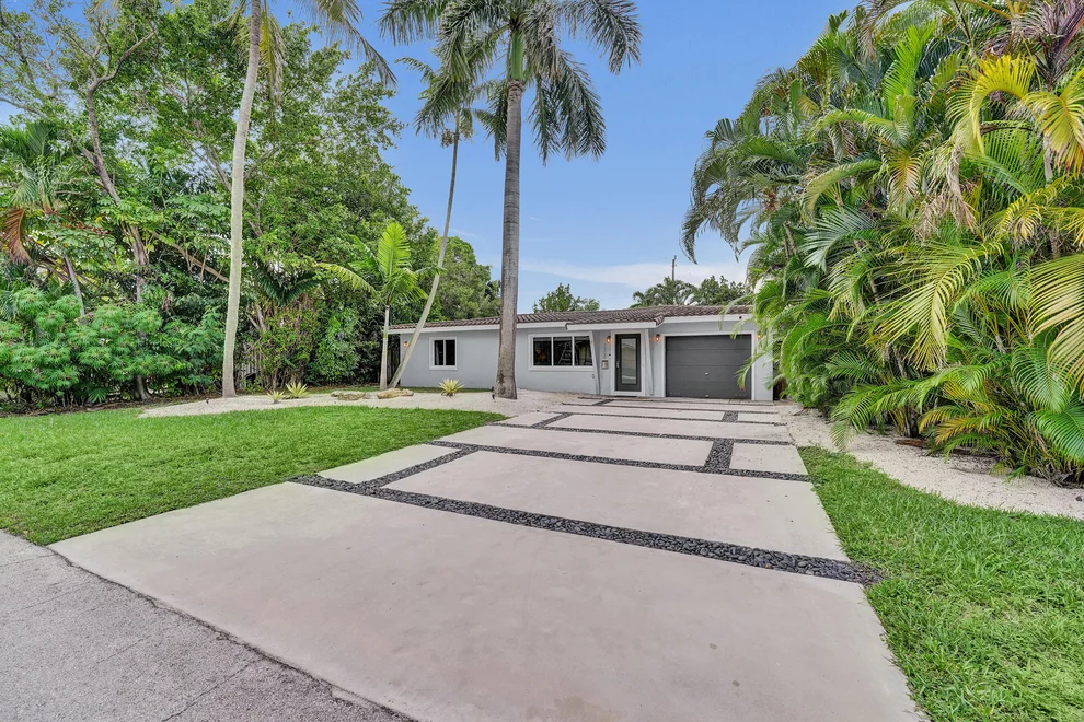 Unit for sale at 1908 NE 27th Drive, Wilton Manors, FL 33306