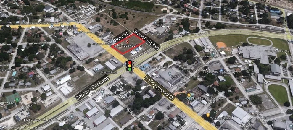 Unit for sale at 648 N Ridgewood Drive, Sebring, FL 33870