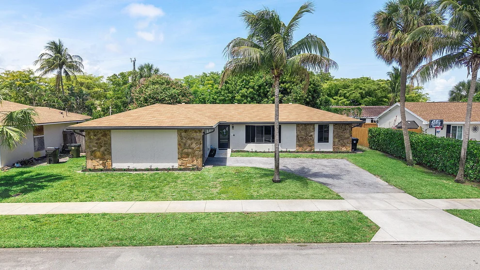 Unit for sale at 1820 17th Court N, Lake Worth Beach, FL 33460