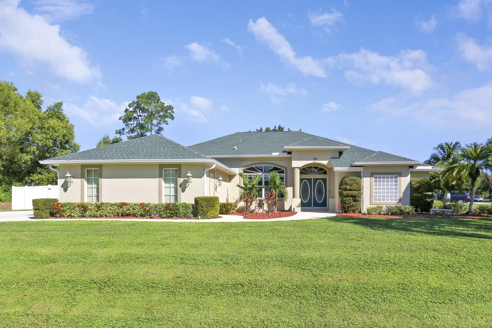 Unit for sale at 713 SE Damask Avenue, Port St Lucie, FL 34983