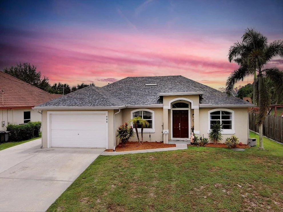 Unit for sale at 402 SW Jeanne Avenue, Port St Lucie, FL 34953