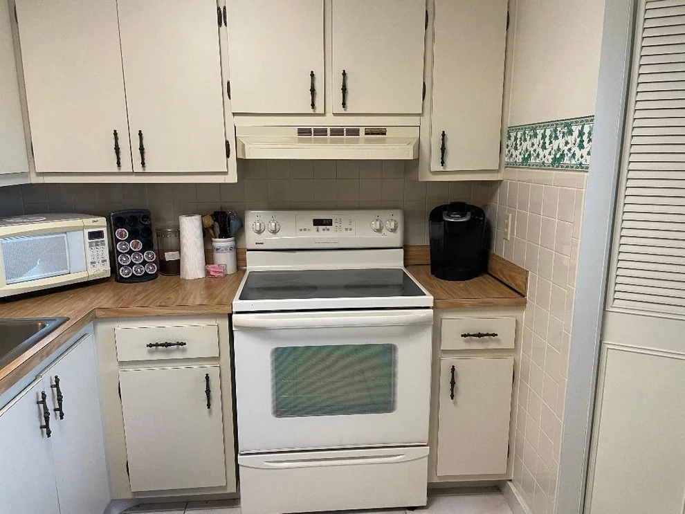 Unit for sale at 7561 NW 1st Street, Margate, FL 33063