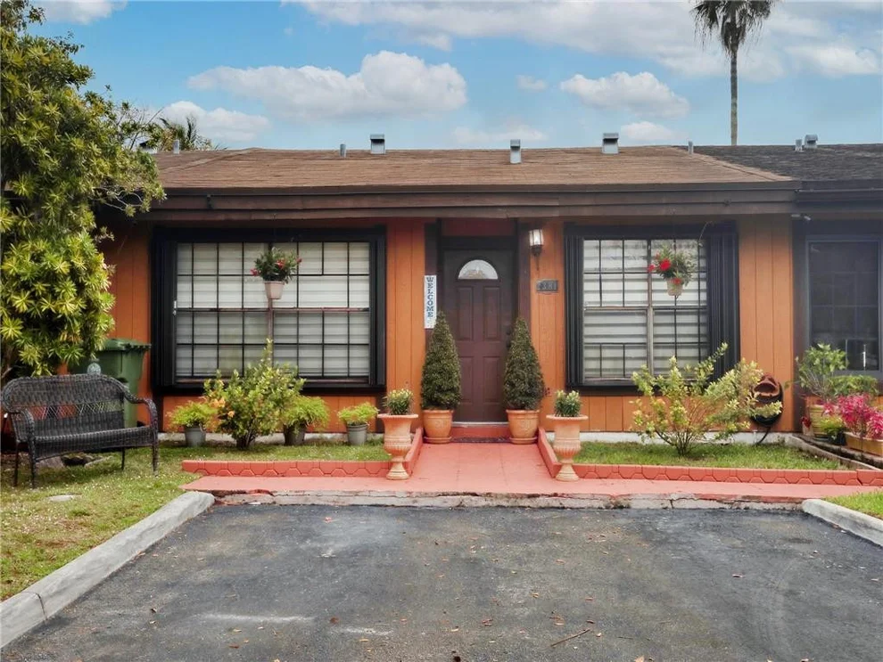 Unit for sale at 2381 Pecan Court, Pembroke Pines, FL 33026