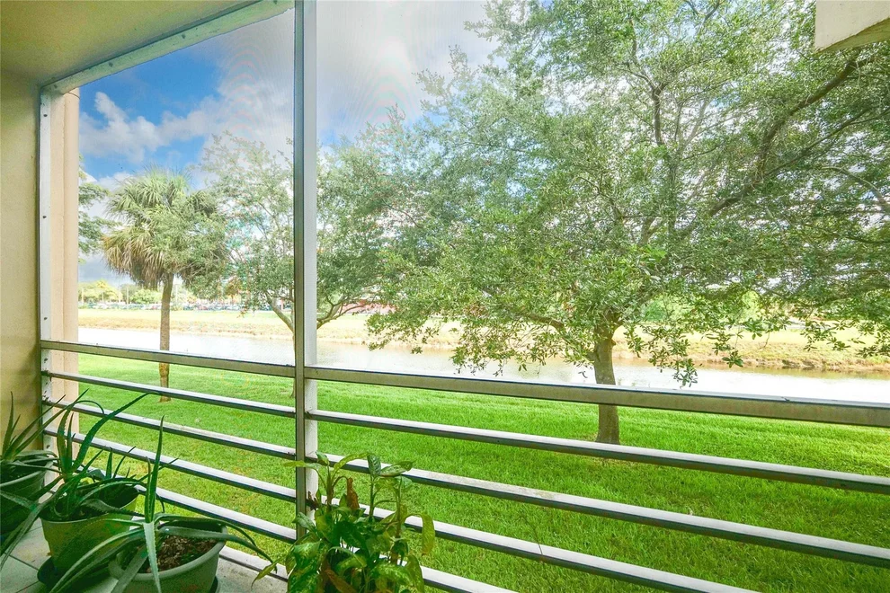 Unit for sale at 7991 N Sunrise Lakes Drive, Sunrise, FL 33322