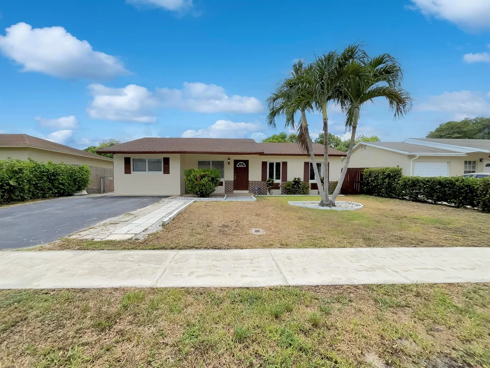 Unit for sale at 322 SW 78th Terrace, North Lauderdale, FL 33068